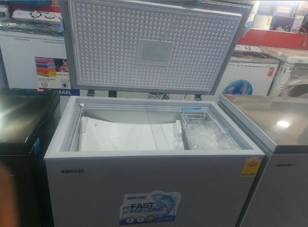 Chest freezer