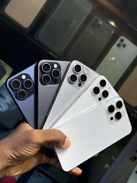 15 pro max 256gig eSim unlock