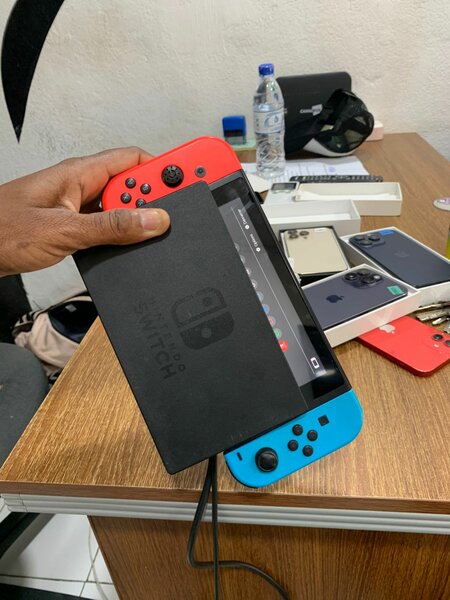 Nintendo Switch Joy-Con Colorés