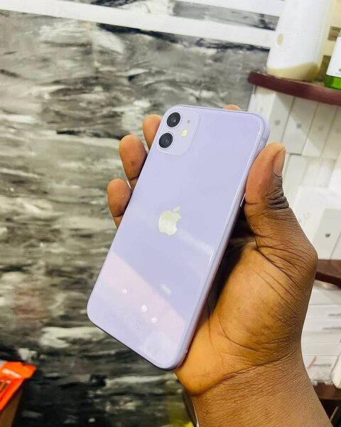 iPhone 11