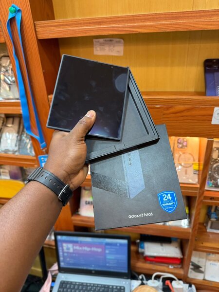 Samsung Galaxy Z Fold 6