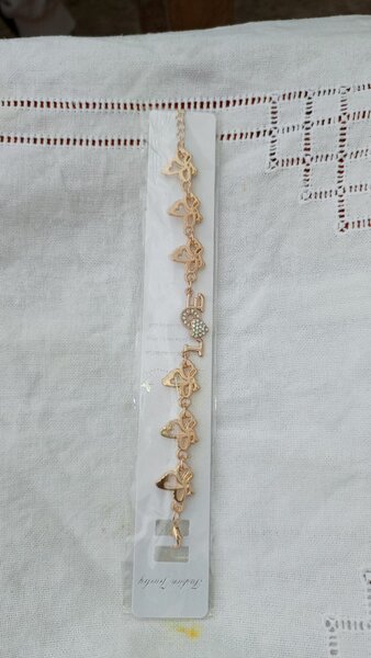 Bracelet doré élégant