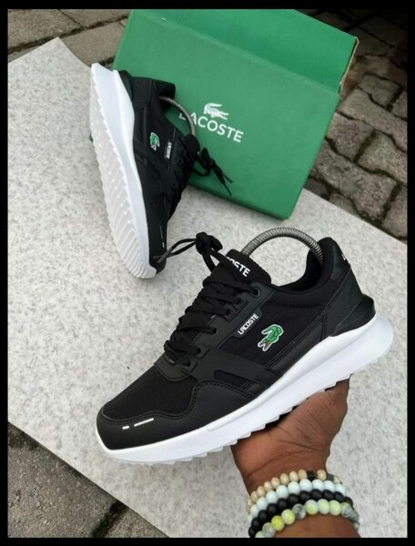 Baskets Lacoste Homme Noires