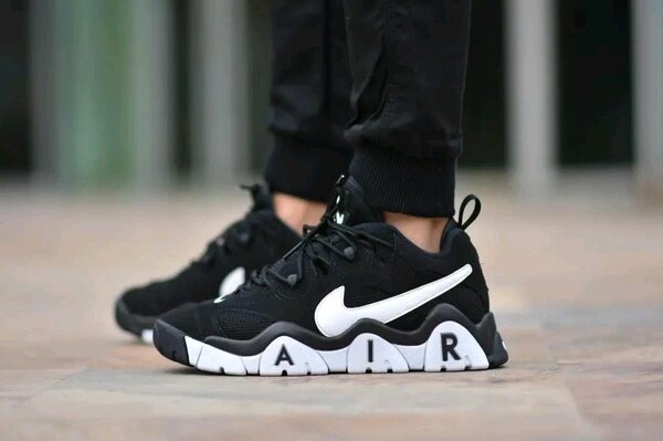 Nike Air Barrage Low
