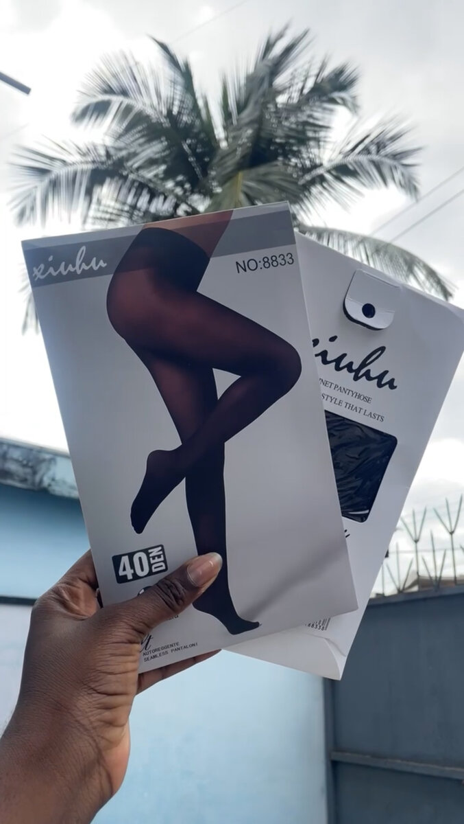 Collant transparent noir