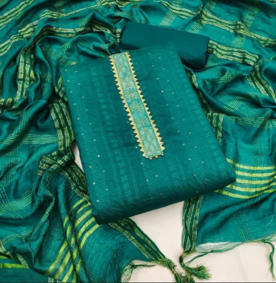 Ladies suit