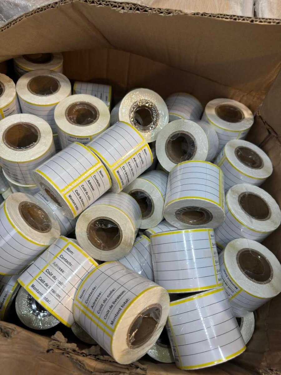 Étiquettes autocollantes rouleaux