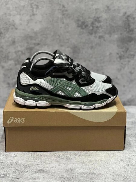 BASKET ASICS