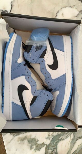 Jordan 1 university blue