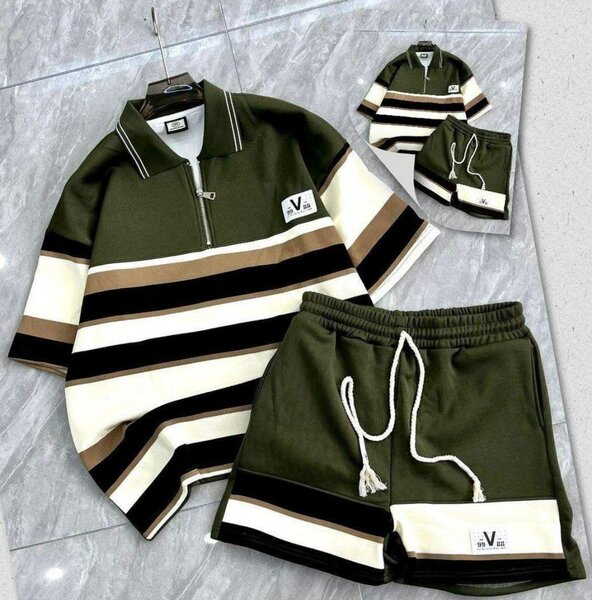 Ensemble sport à rayures