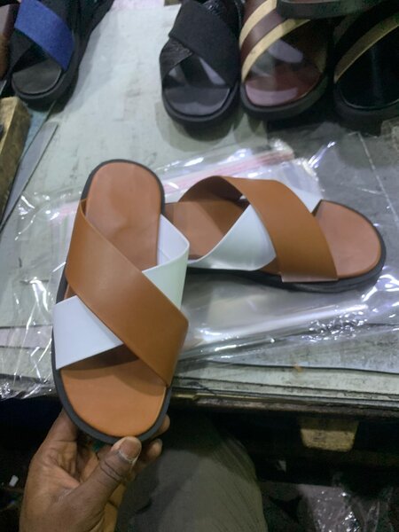 Sandales croisées élégantes