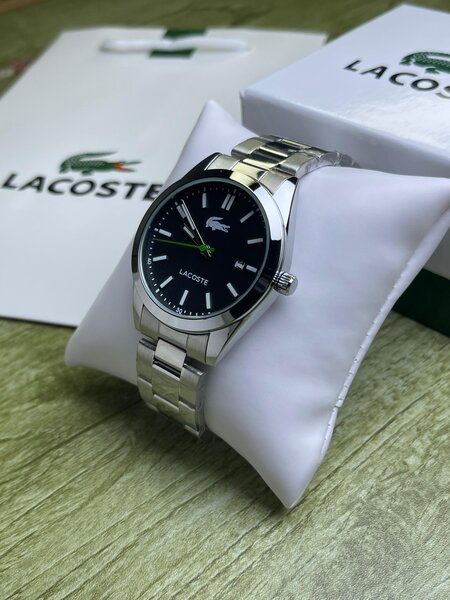 Montre Lacoste élégante