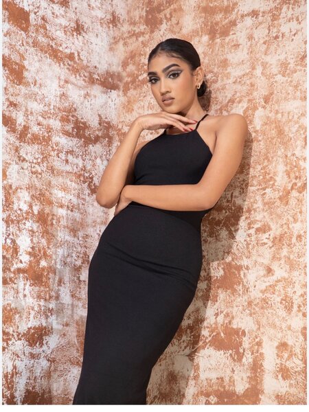 Robe élégante noire