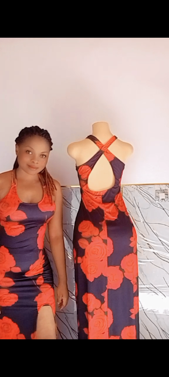 Robe longue dos nu fleurs