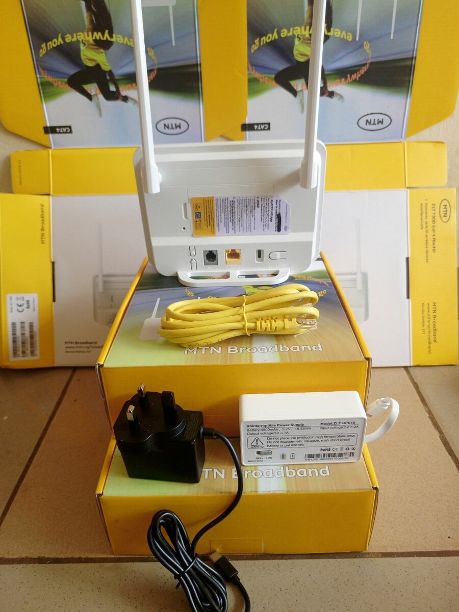 Universal 4G router + Battery