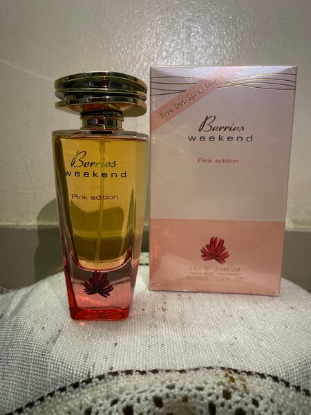 Berries Weekend Eau de Parfum