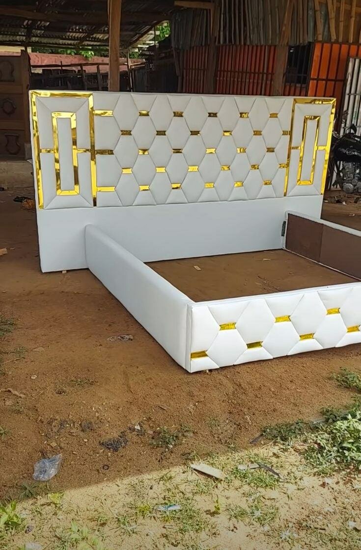 Lit design moderne en similicuir