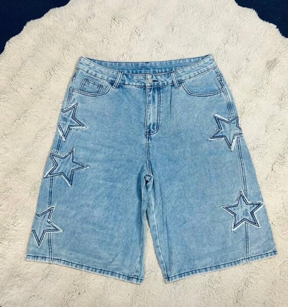 Shorts en jean étoilés