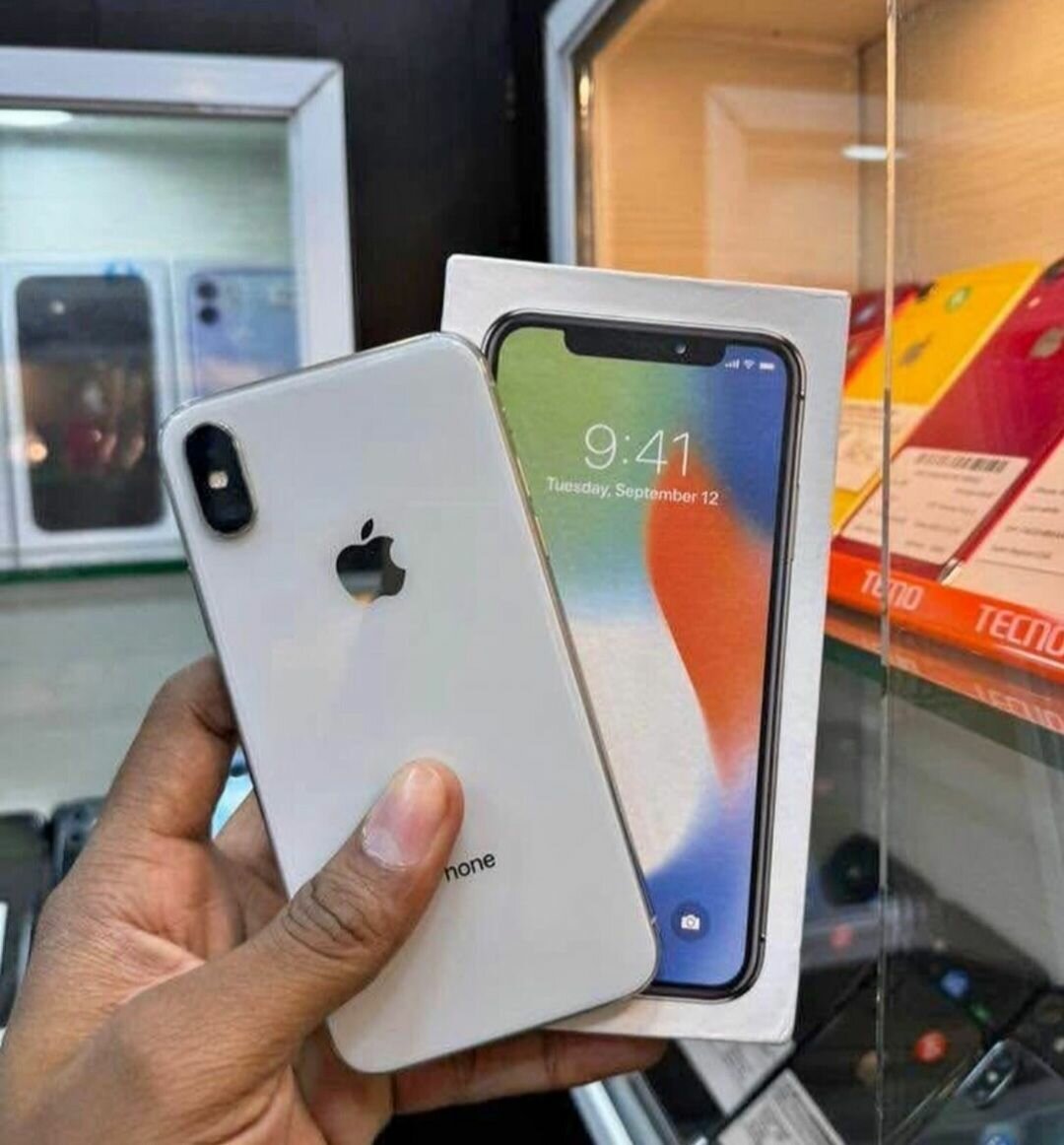 iPhone X 64GB Argent Débloqué