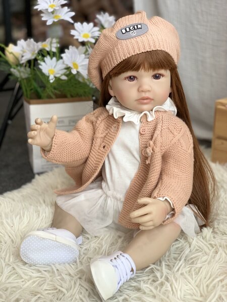 Poupée réaliste en tricot