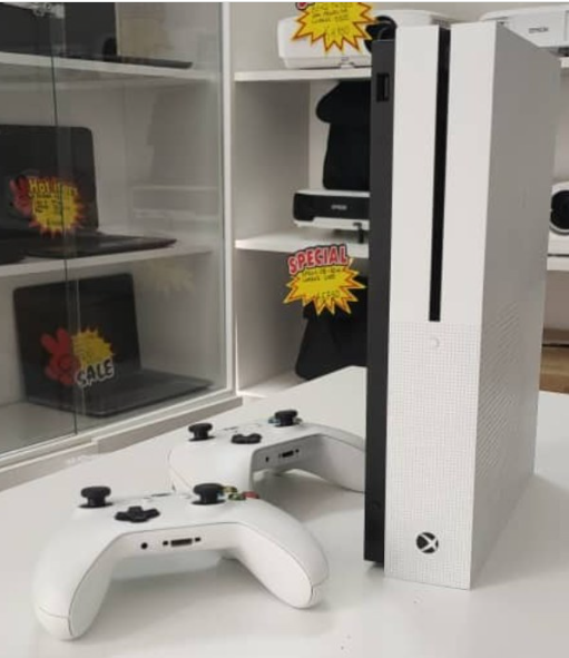 MICROSOFT XBOX ONE S