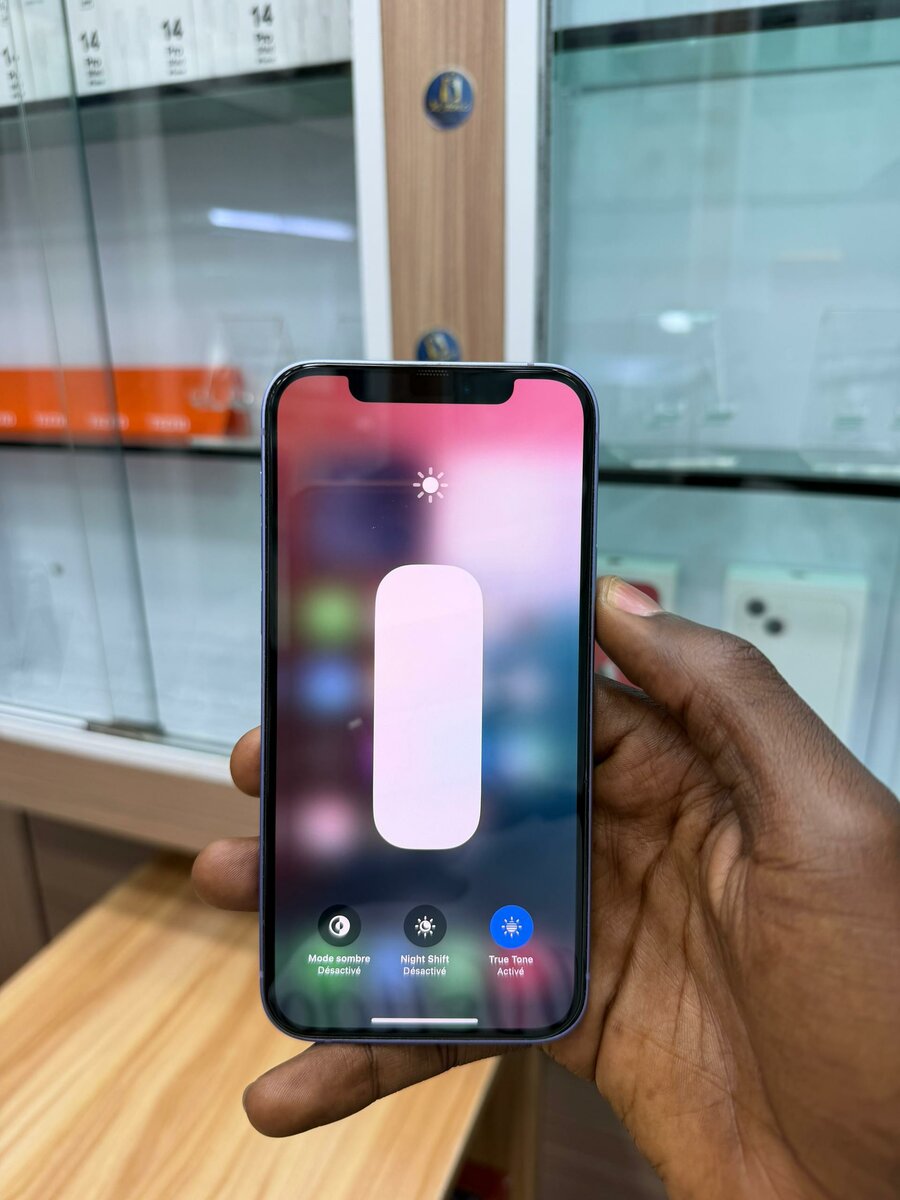 iPhone 12. 64gb tout passe