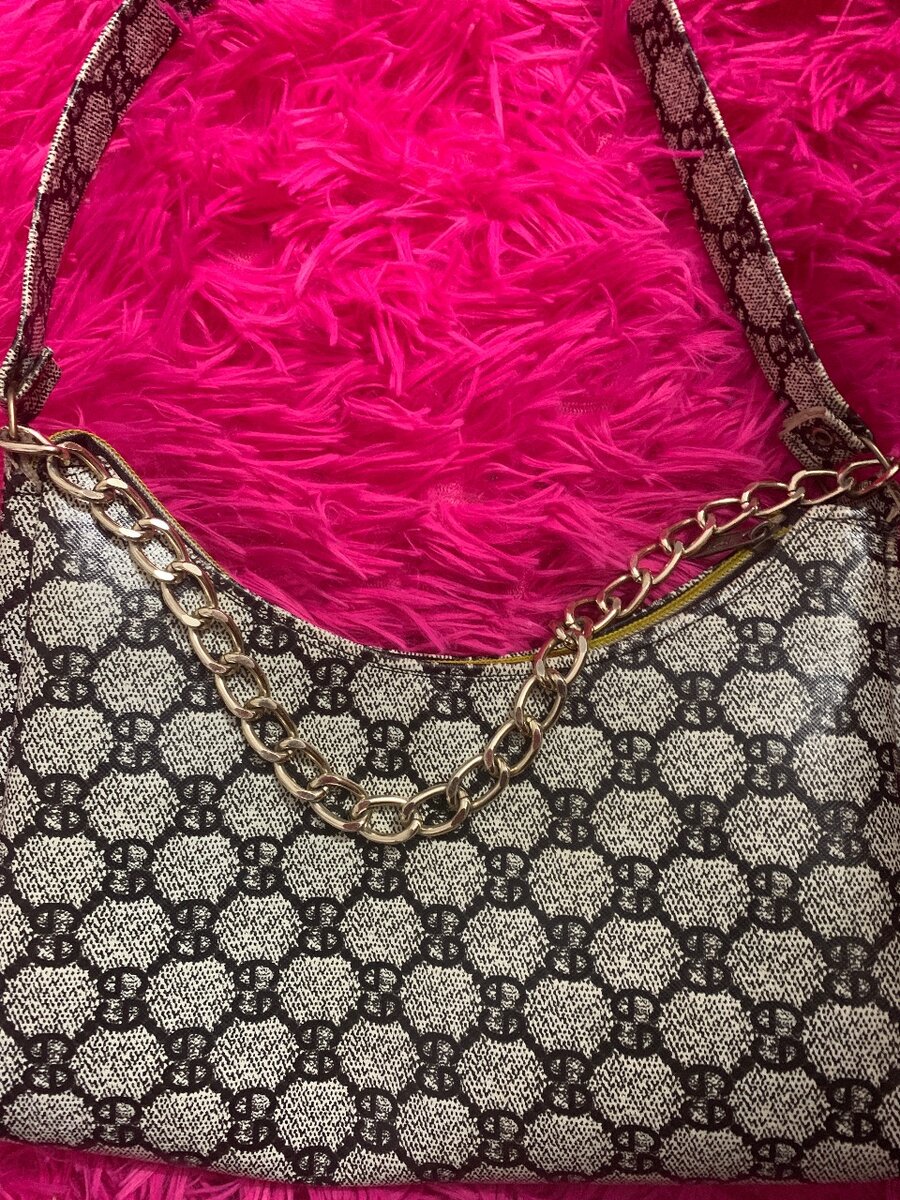 Sac à main motif chaîne chic