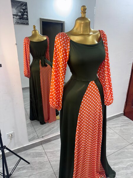 Robe élégante à manches longues