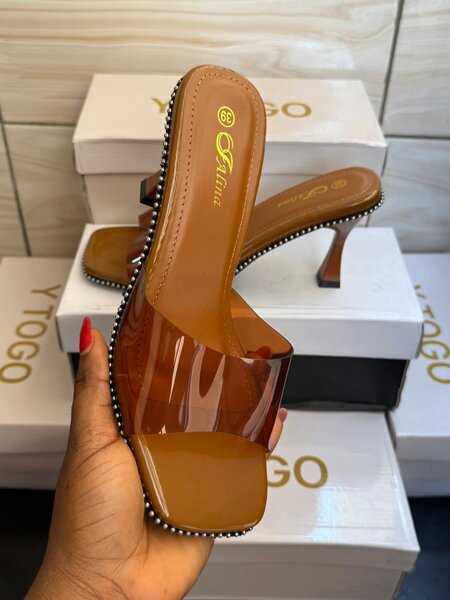 Mules à talons élégantes