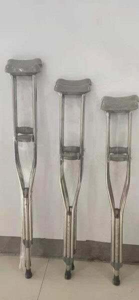 Armpit crutches