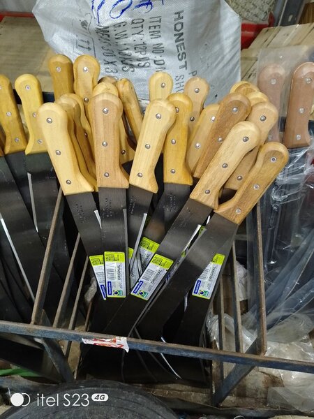 Machette de jardinage robuste