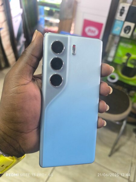 Tecno Camon 40 Pro