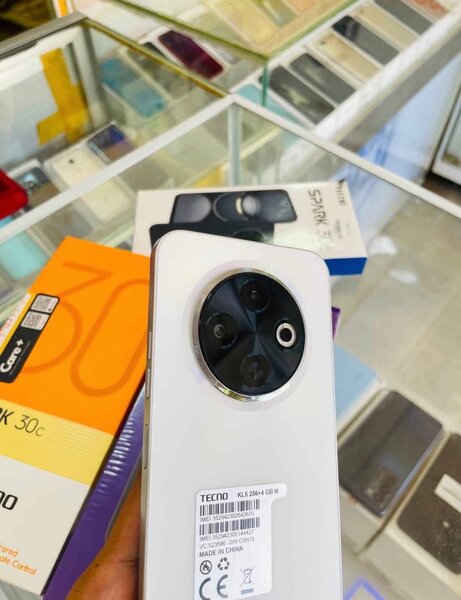 Smartphone Tecno Spark 30C