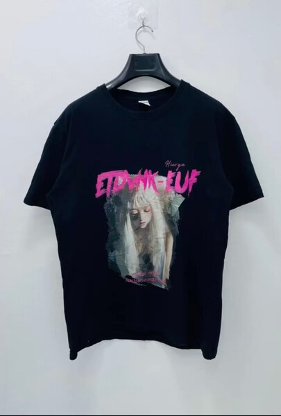 T-shirt noir imprimé tendance