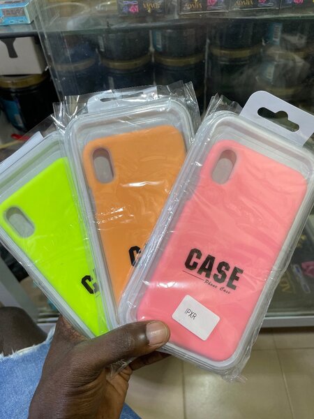 Coques colorées pour iPhone