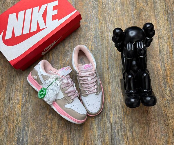 NIKE SB LOW DUNK