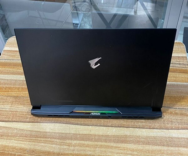 PC Gigabyte i9