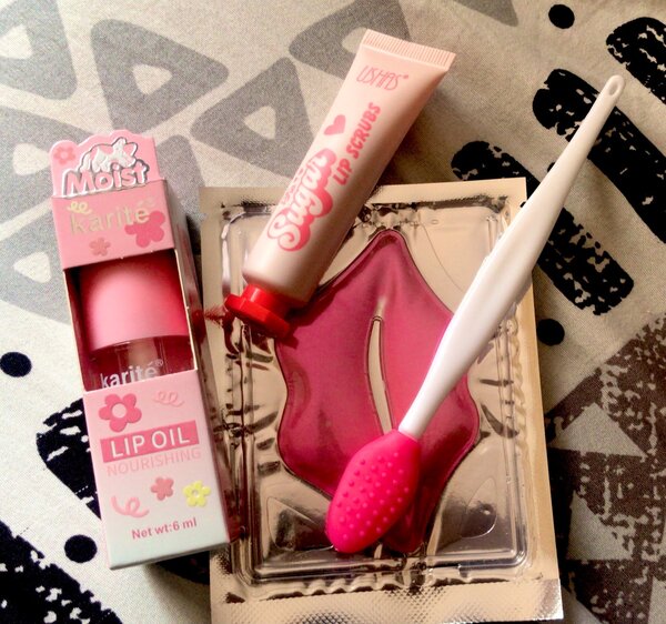 Lip care set