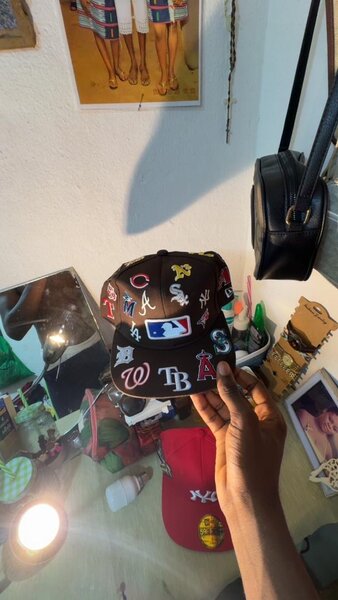 Casquette noire MLB logos