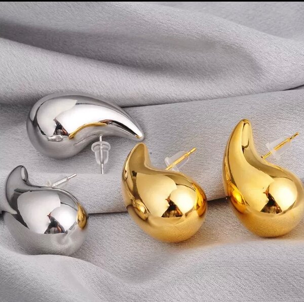 2 paires de boucle d'oreille