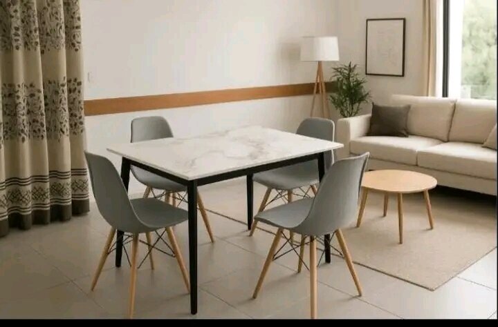 Table et chaises modernes