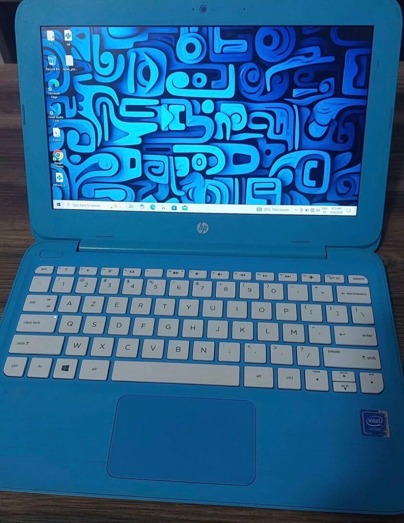 HP Laptop Bleu Compact