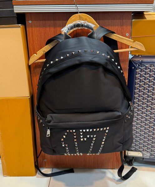 Sac à dos clouté chic