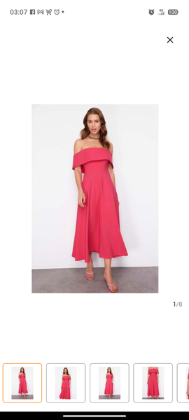 Robe Évasée Rose Épaule Nue