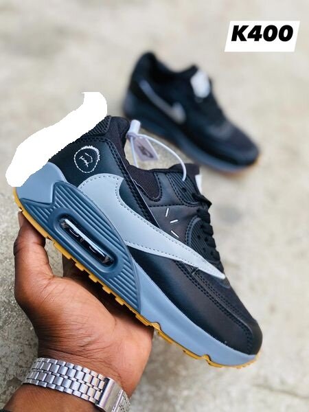 belles baskets pour hommes