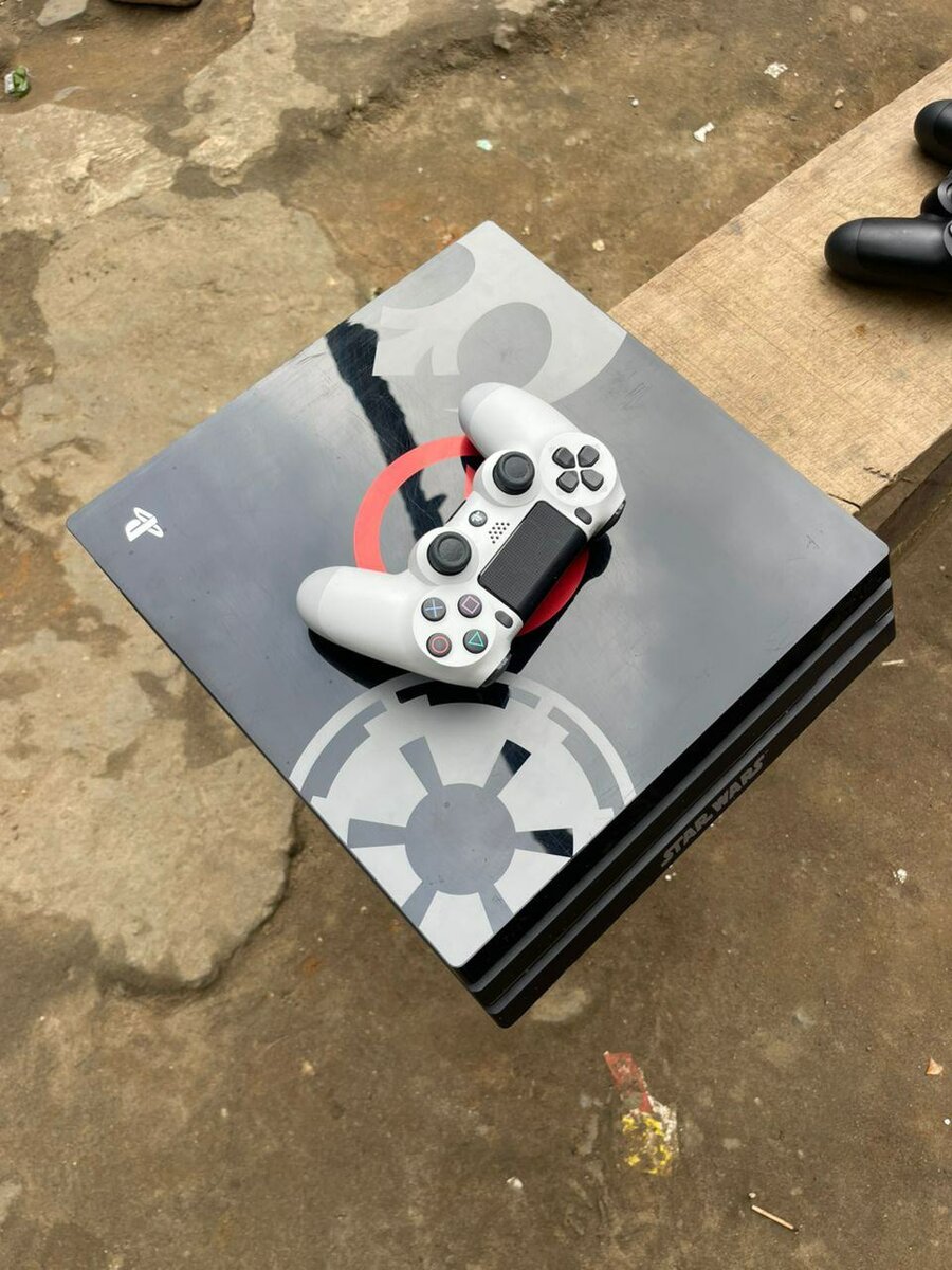 PS4 PRO ( cracké)