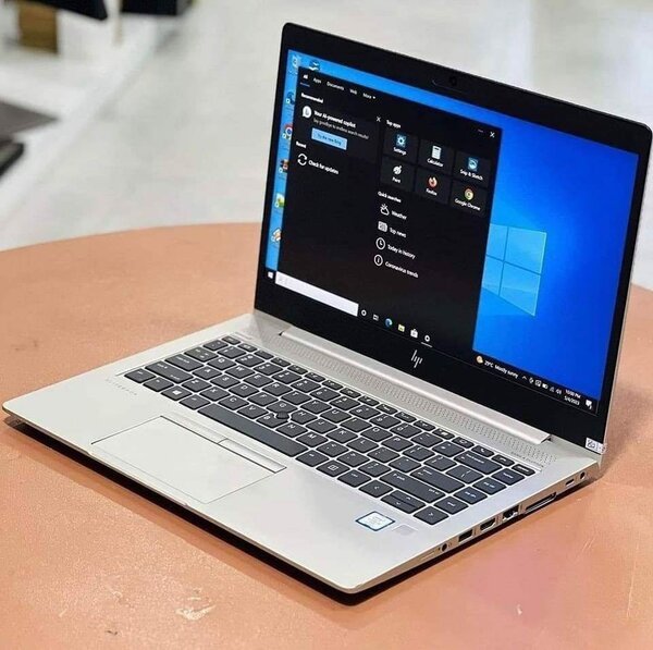 HP Laptop 15.6" Écran Full HD