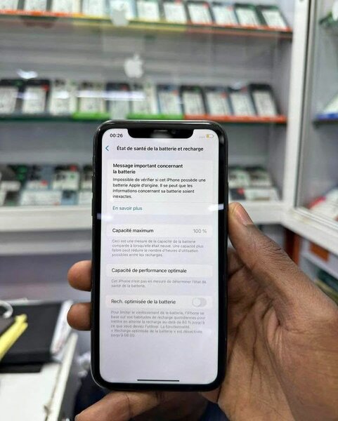 iPhone 11 Noir 64 Go