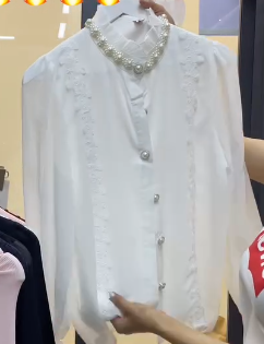 Блузка женская белая