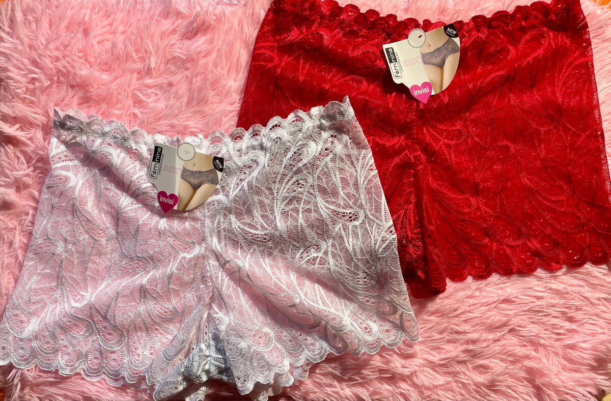 Shorts en dentelle féminine